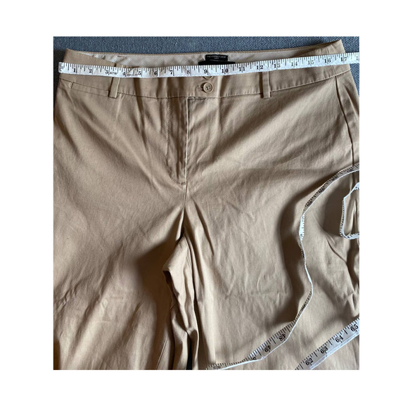 Talbots the Perfect Crop curvy fit Women’s pants size 10 tan cotton summer crop - Picture 10 of 13